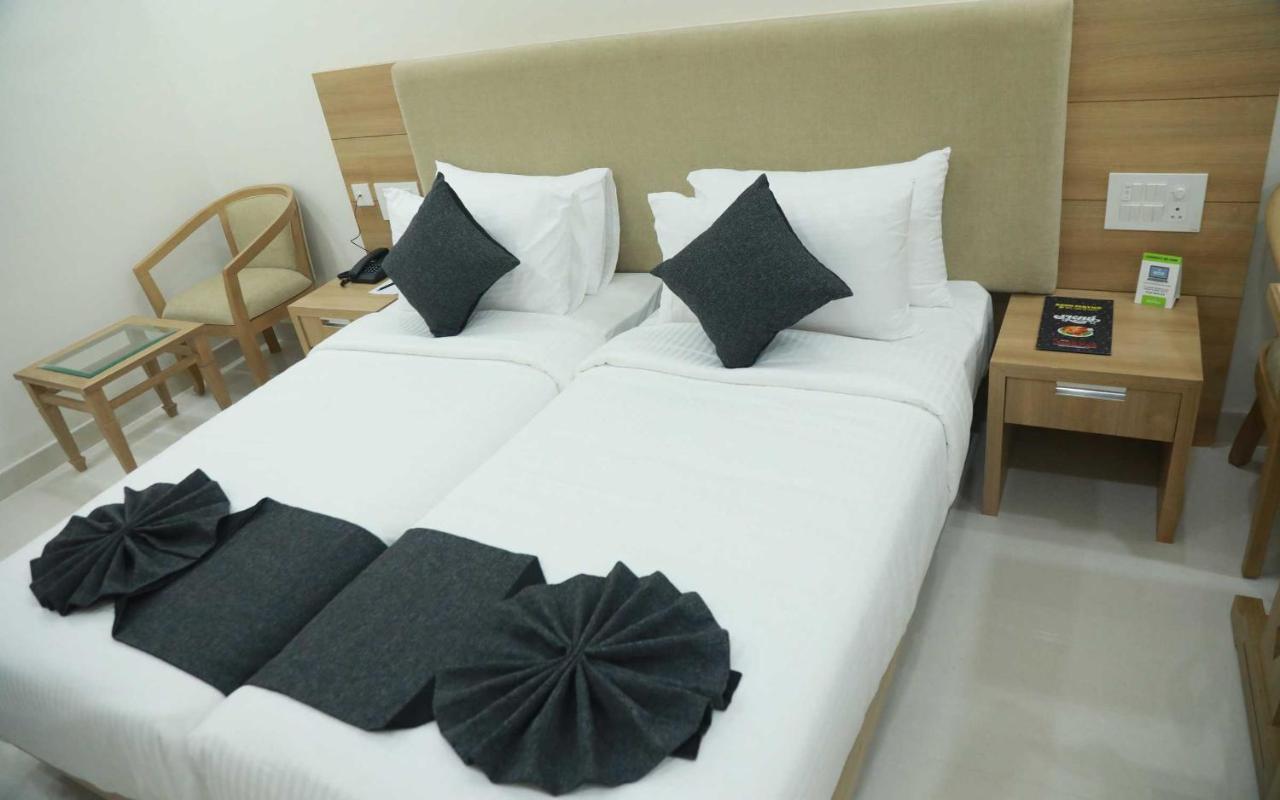 Hotel Anjali Park Kottayam Luaran gambar