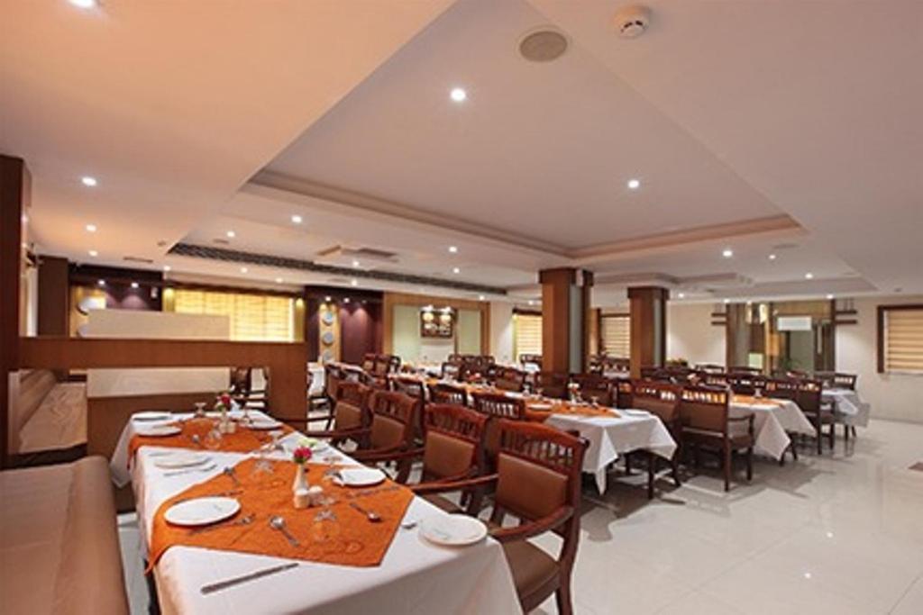 Hotel Anjali Park Kottayam Luaran gambar